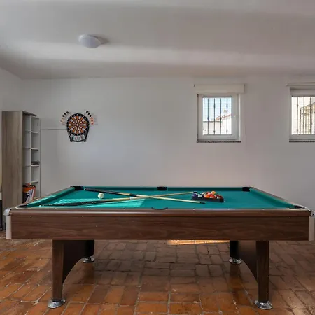 Oasis Jadreski Pool Apartman *