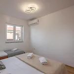 Oasis Jadreski Pool Apartamento