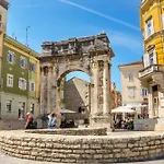 Apartamento Oasis Jadreski Pool Pula