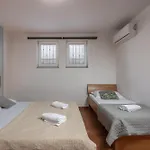 Oasis Jadreski Pool Apartmán *