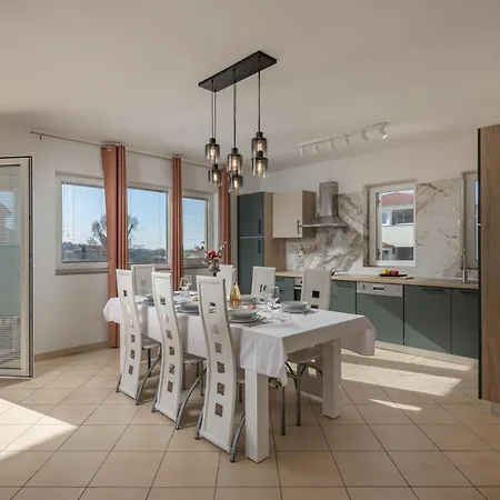 Apartment Oasis Jadreski Pool Pula