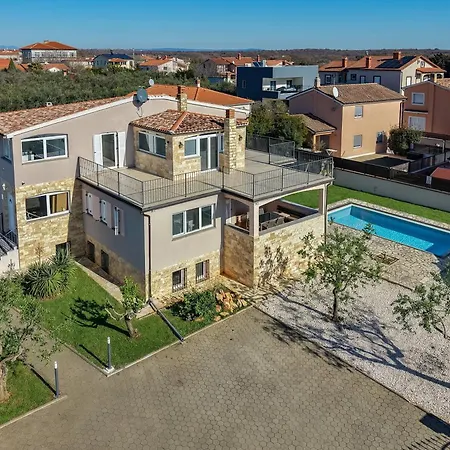 Apartment Oasis Jadreski Pool