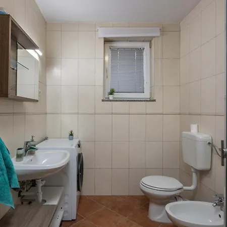 Oasis Jadreski Pool *