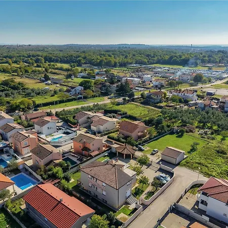 Apartment Oasis Jadreski Pool Pula