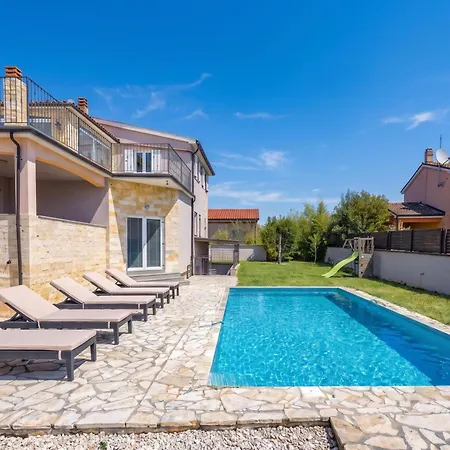 Oasis Jadreski Pool * Póla