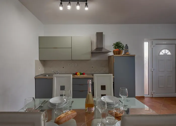 Oasis Jadreski Pool Lägenhet