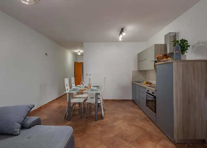 Lägenhet Oasis Jadreski Pool *