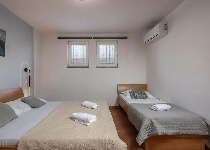 Oasis Jadreski Pool Appartement *