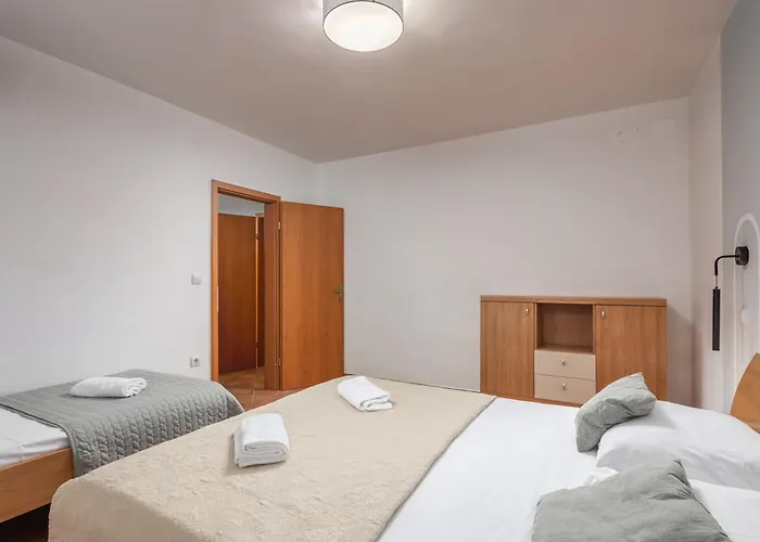 Oasis Jadreski Pool Lägenhet Pula