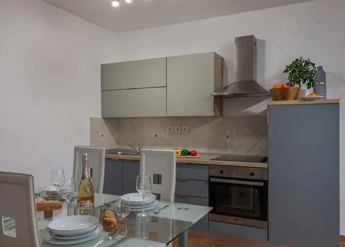 Oasis Jadreski Pool *